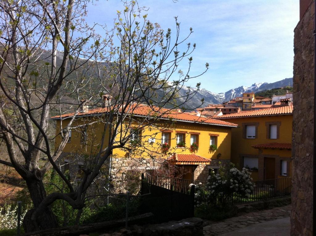 Casa Rural Sierra De Tormantos Guijo de Santa Barbara Luaran gambar